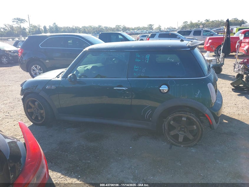 2004 Mini Cooper S VIN: WMWRE33414TD80639 Lot: 43706106