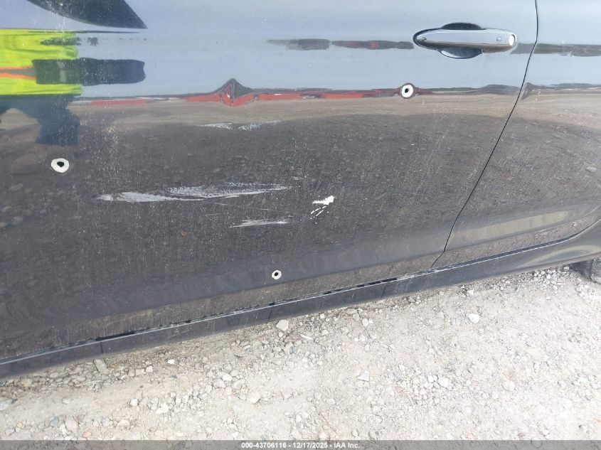 2015 Chrysler 200 S VIN: 1C3CCCBB2FN538381 Lot: 43706116