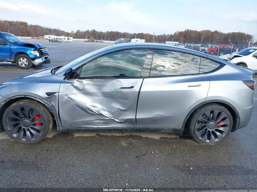 7SAYGDEF4RA308287 2024 TESLA MODEL Y photo no. 14