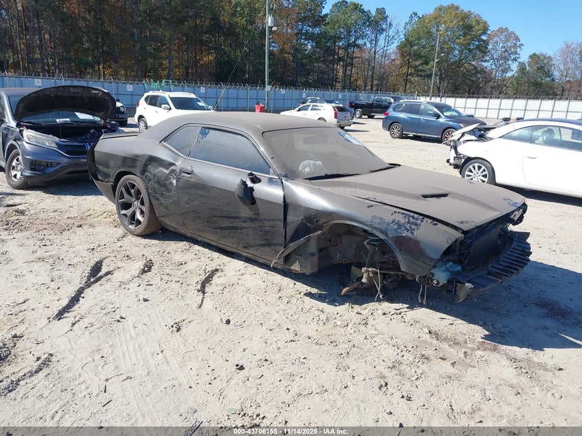 DODGE CHALLENGER SXT