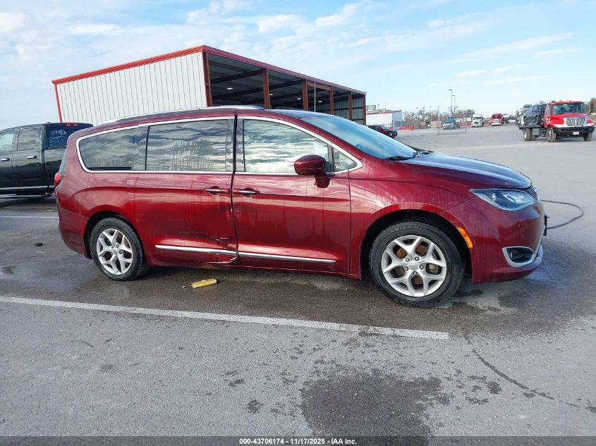 2017 Chrysler Pacifica Touring-L Plus VIN: 2C4RC1EG8HR527800 Lot: 43706174