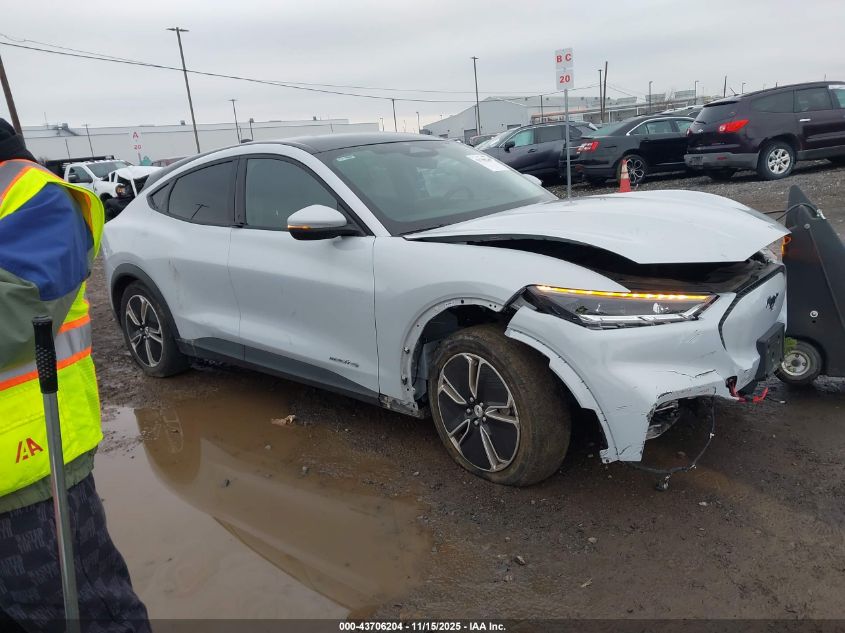 FORD MUSTANG MACH-E SELECT