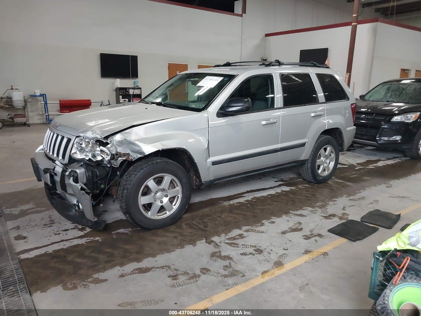 1J8GR48K88C212343 2008 JEEP GRAND CHEROKEE photo no. 2