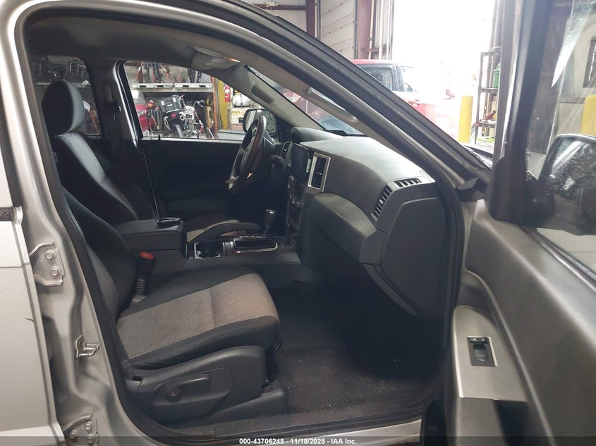1J8GR48K88C212343 2008 JEEP GRAND CHEROKEE photo no. 5