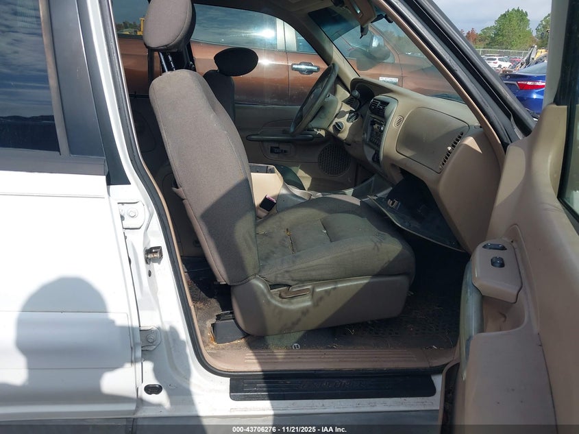 1FMZU67E32UB85121 2002 FORD EXPLORER SPORT TRAC photo no. 5