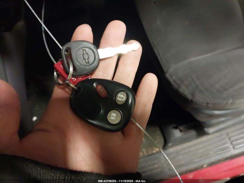 2007 Chevrolet Silverado 1500 Classic Lt1 VIN: 1GCEK14Z57Z185814 Lot: 43706353