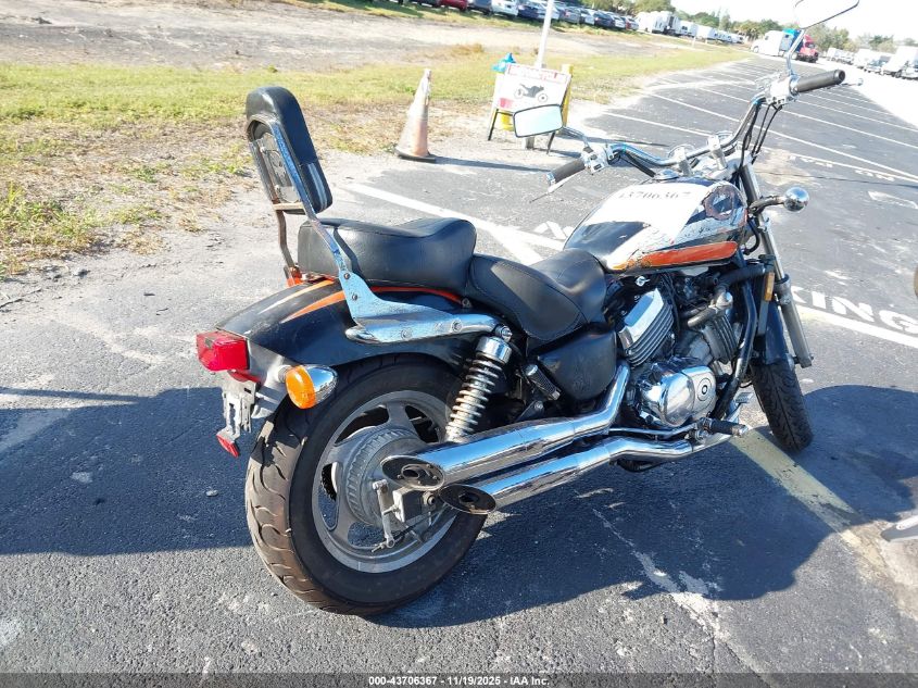 JH2RC4335XM400531 1999 HONDA VF photo no. 4