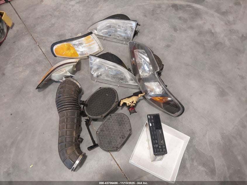 1997 Ford Mustang Gt VIN: 1FALP45X0VF173128 Lot: 43706486