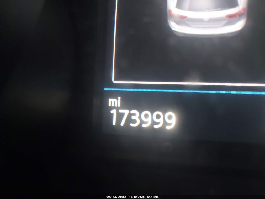 2018 Volkswagen Tiguan 2.0T Se/2.0T Sel VIN: 3VV3B7AXXJM143629 Lot: 43706488