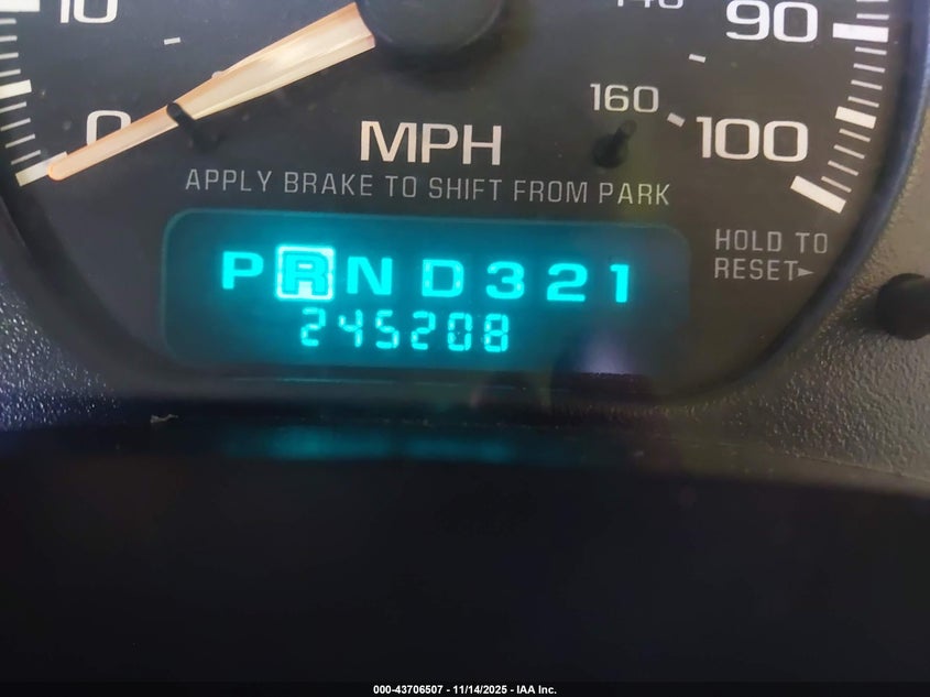 2002 Chevrolet Tahoe Lt VIN: 1GNEC13Z42R243992 Lot: 43706507