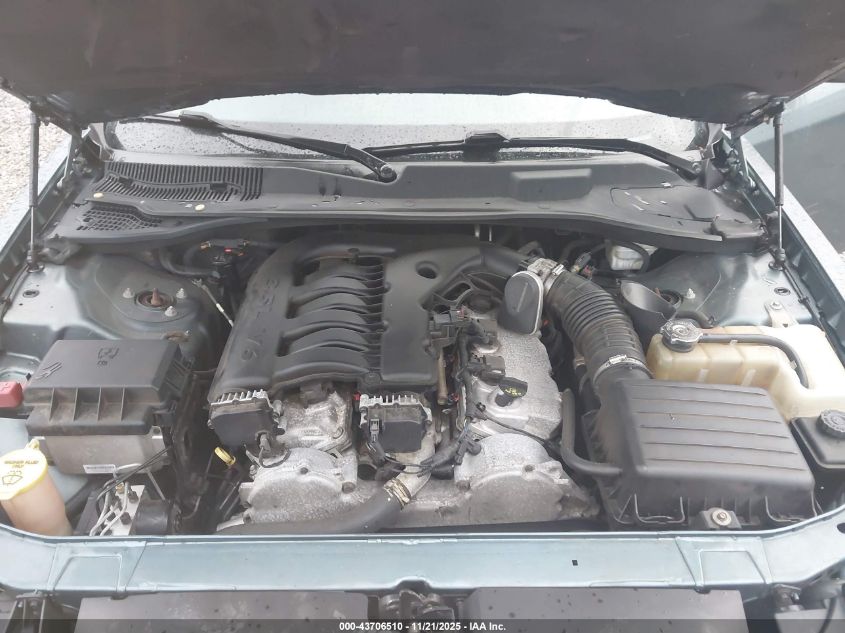 2005 Chrysler 300 Touring VIN: 2C3JA53GX5H145786 Lot: 43706510