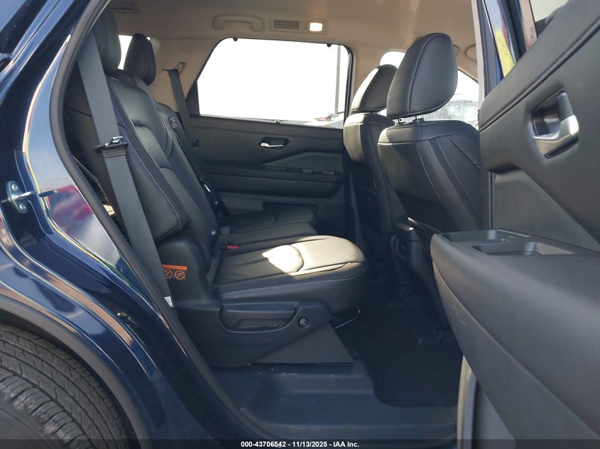 5N1DR3CA9SC232381 2025 NISSAN PATHFINDER photo no. 8