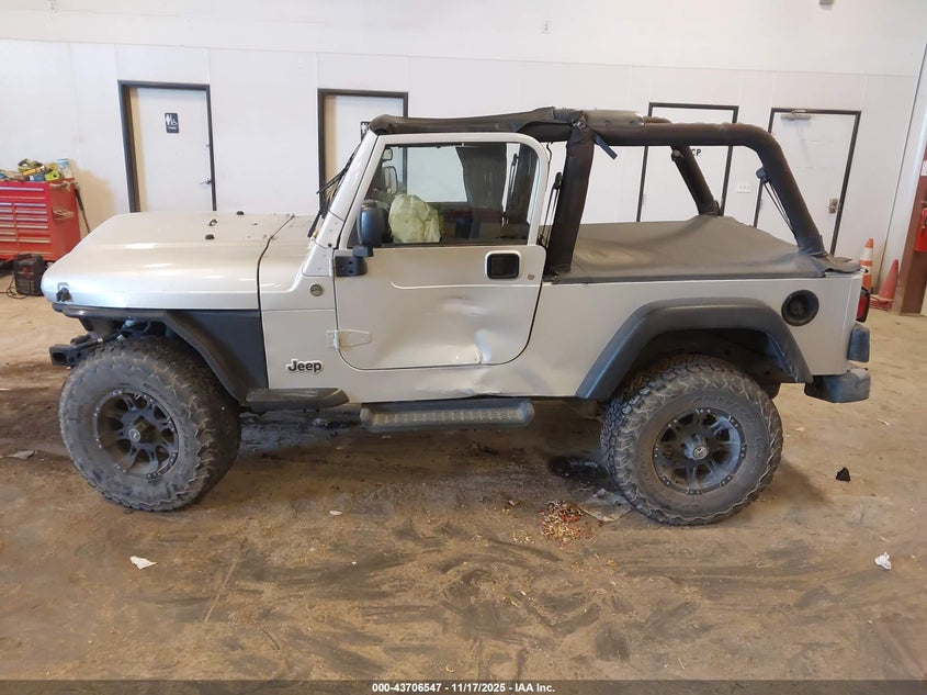 2005 Jeep Wrangler Unlimited VIN: 1J4FA44S85P328298 Lot: 43706547