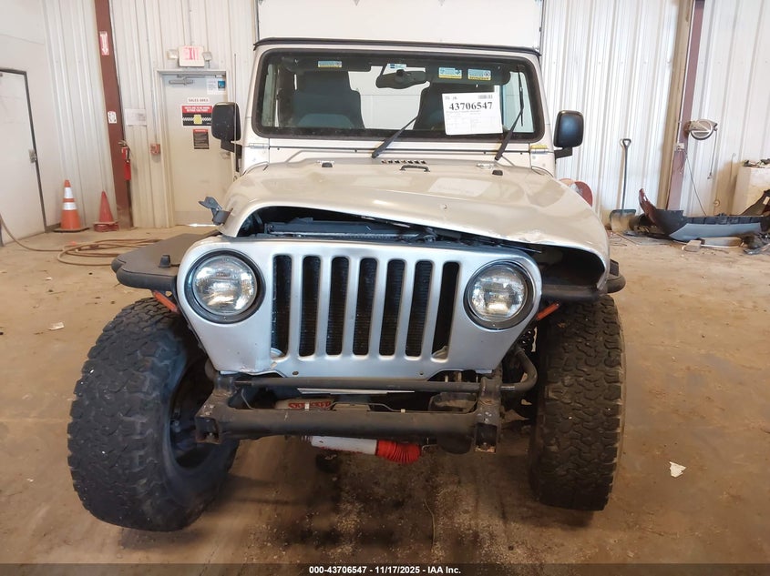 2005 Jeep Wrangler Unlimited VIN: 1J4FA44S85P328298 Lot: 43706547