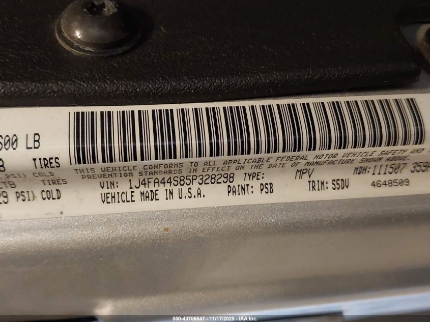 2005 Jeep Wrangler Unlimited VIN: 1J4FA44S85P328298 Lot: 43706547