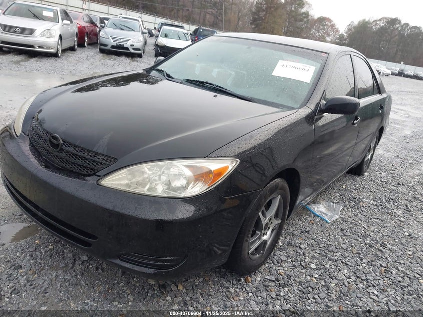 4T1BE32KX2U619027 2002 TOYOTA CAMRY photo no. 2