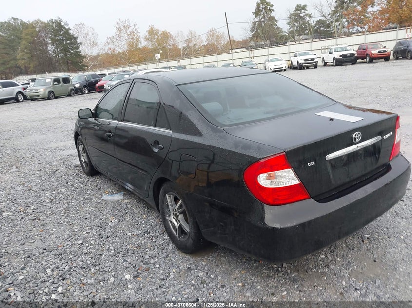 4T1BE32KX2U619027 2002 TOYOTA CAMRY photo no. 3