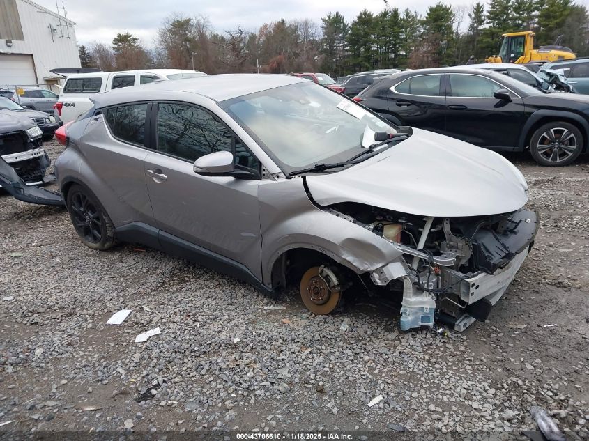 TOYOTA C-HR XLE PREMIUM