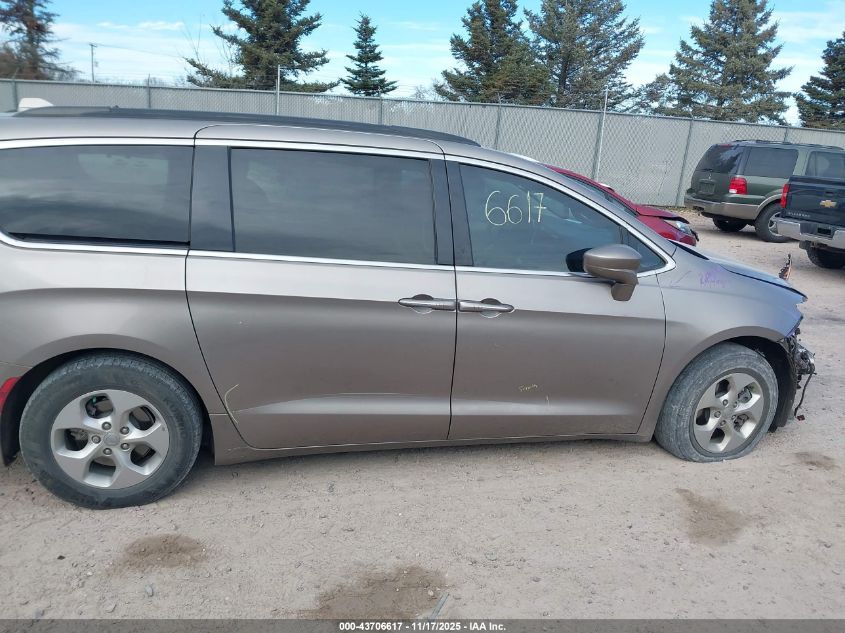 2017 Chrysler Pacifica Hybrid Premium VIN: 2C4RC1L79HR779137 Lot: 43706617