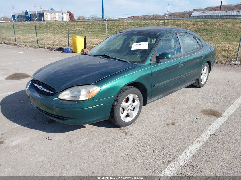 1FAFP53U9YA251872 2000 FORD TAURUS photo no. 2
