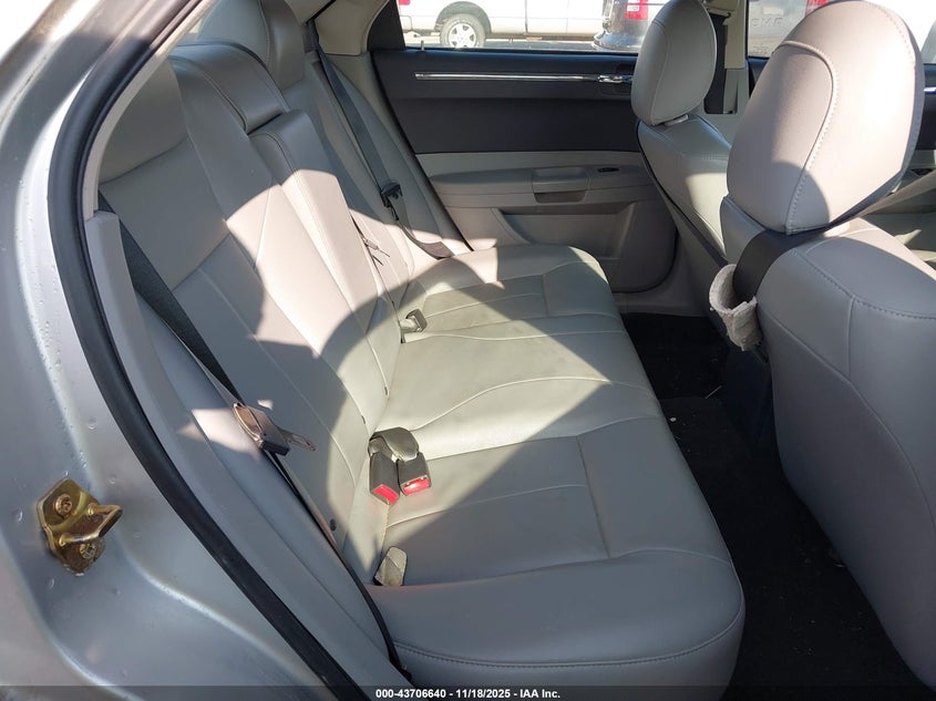 2006 Chrysler 300 Touring VIN: 2C3KA53G16H401903 Lot: 43706640