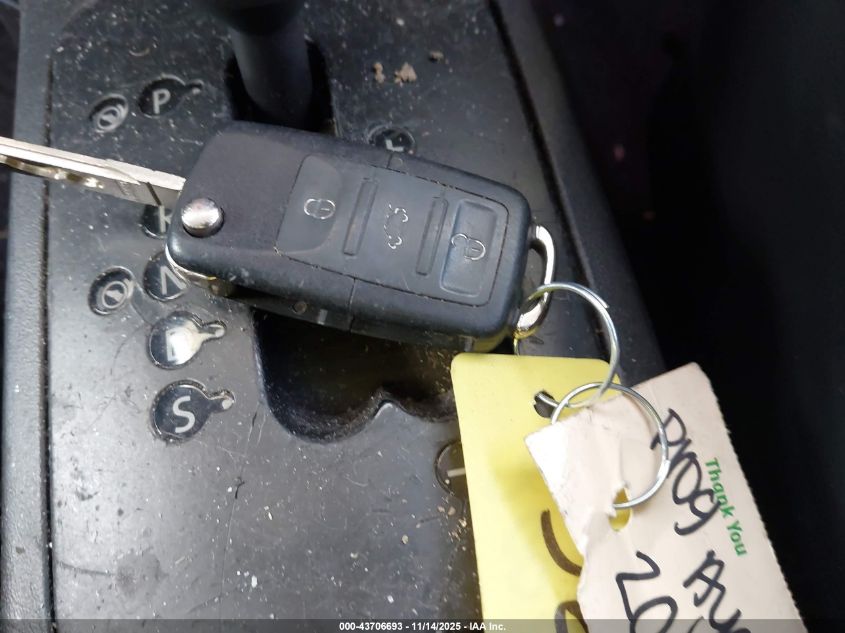 2007 Volkswagen New Beetle 2.5 VIN: 3VWRW31C77M507661 Lot: 43706693