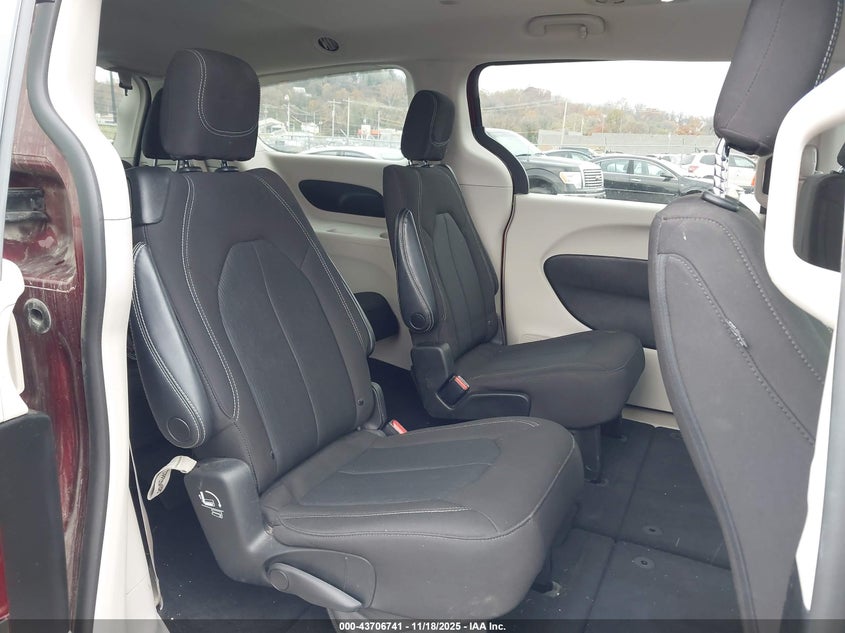 2022 Chrysler Voyager Lx VIN: 2C4RC1CG5NR225301 Lot: 43706741