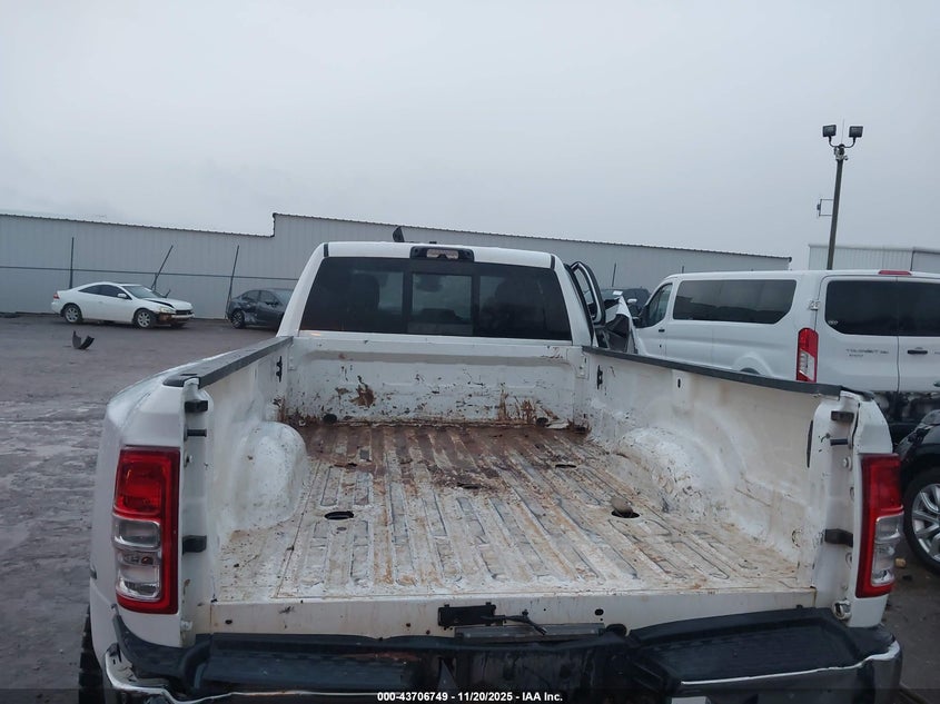 2024 Ram 3500 Tradesman 4X4 8' Box VIN: 3C63RRGLXRG165710 Lot: 43706749