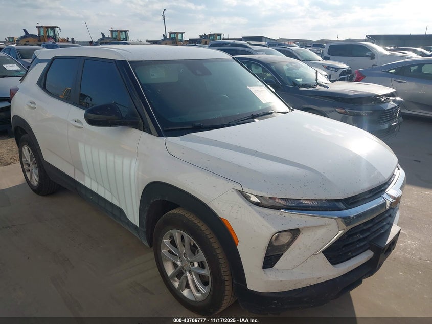 CHEVROLET TRAILBLAZER FWD LS