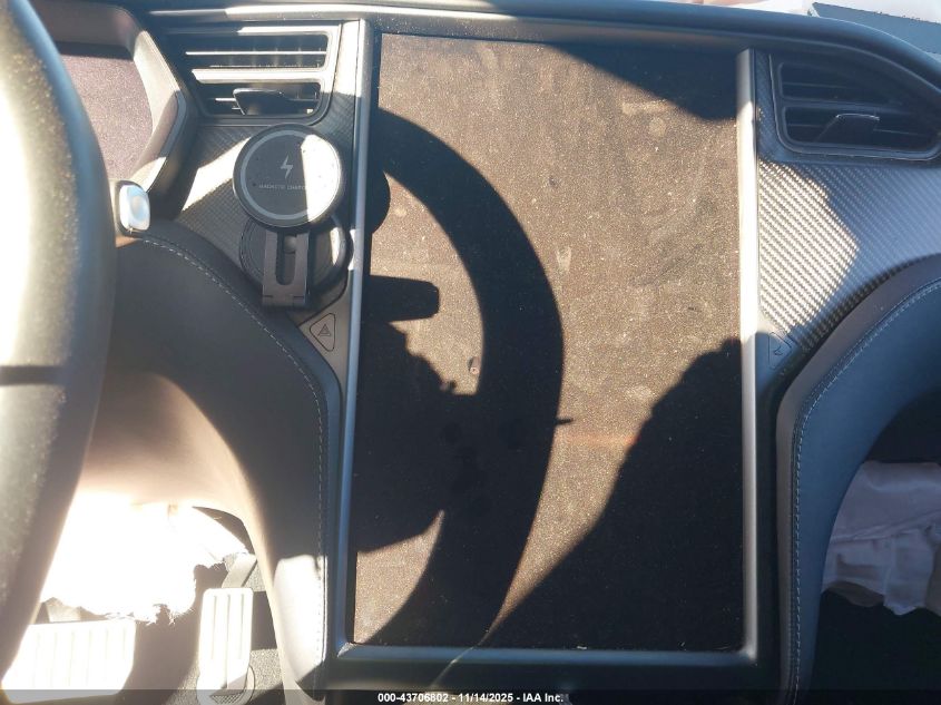 2020 Tesla Model X Performance Dual Motor All-Wheel Drive VIN: 5YJXCDE41LF262298 Lot: 43706802