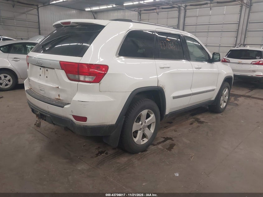 1C4RJFAG6DC557924 2013 JEEP GRAND CHEROKEE photo no. 4