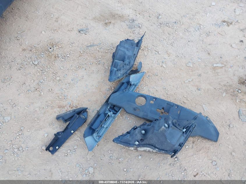 2007 Honda Cr-V Ex-L VIN: JHLRE38727C052172 Lot: 43706845