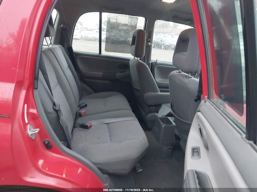 2CNBJ13C736938103 2003 CHEVROLET TRACKER photo no. 8