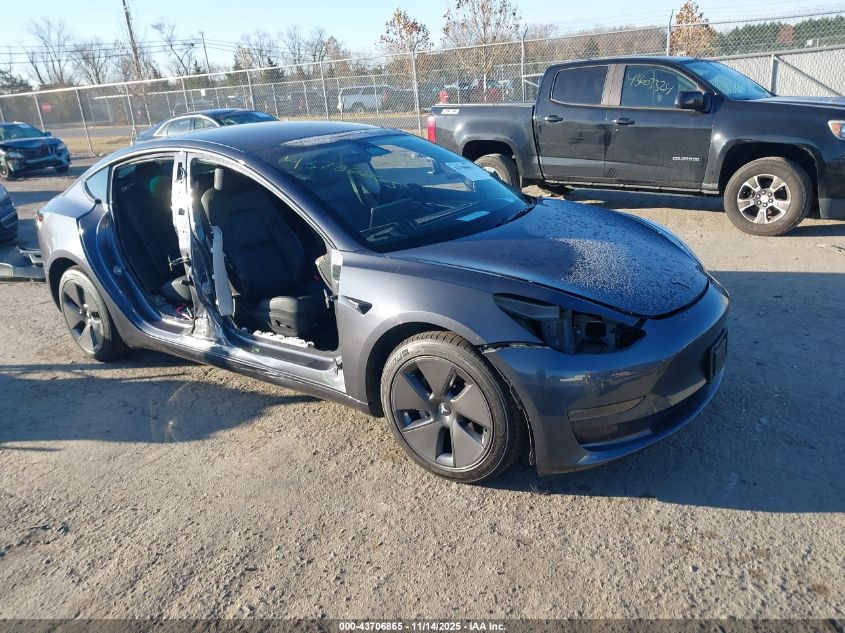 TESLA MODEL 3 REAR-WHEEL DRIVE