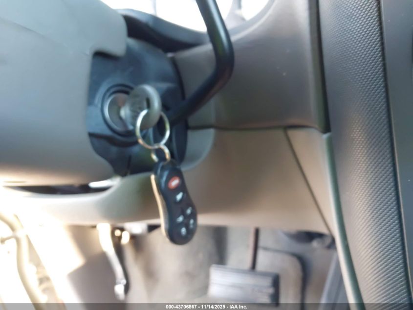 2002 Dodge Grand Caravan Es VIN: 2B4GP54L42R594996 Lot: 43706867