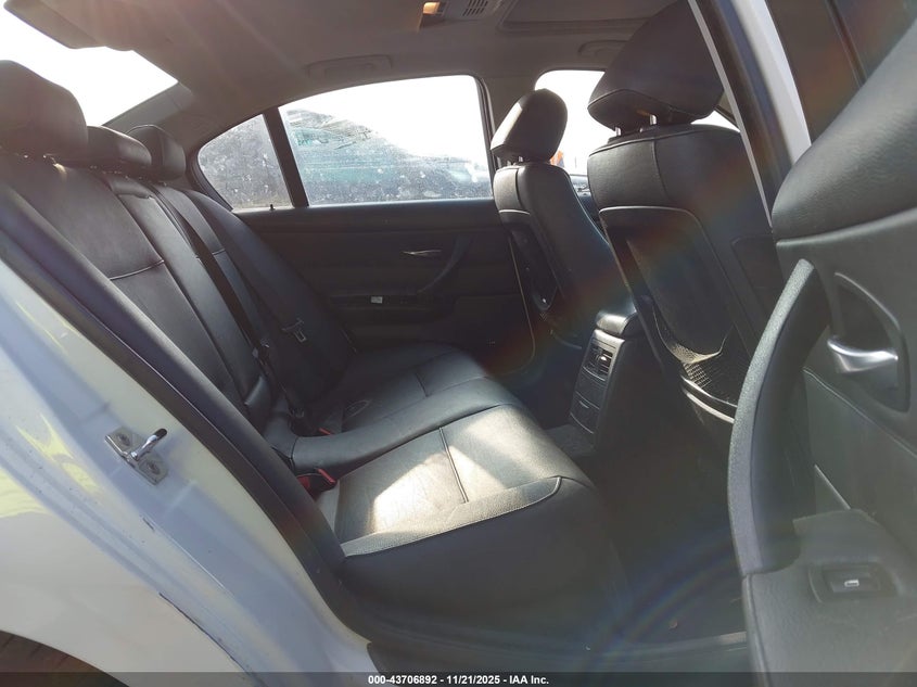 2008 BMW 328I VIN: WBAVA33508K053581 Lot: 43706892