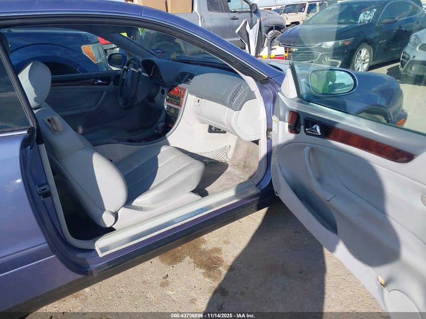 WDBLJ65G4XF060162 1999 MERCEDES-BENZ CLK-KLASSE photo no. 5