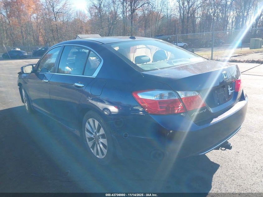 1HGCR2F88DA273801 2013 HONDA ACCORD photo no. 3