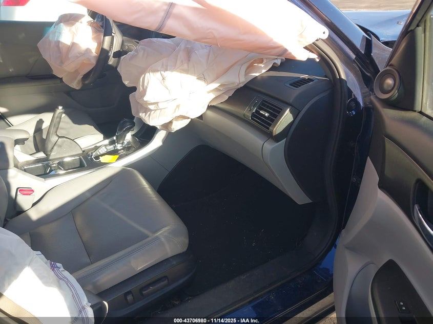 1HGCR2F88DA273801 2013 HONDA ACCORD photo no. 5