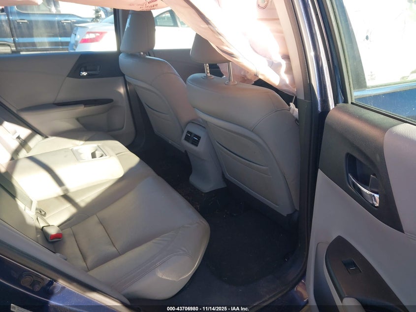 1HGCR2F88DA273801 2013 HONDA ACCORD photo no. 8