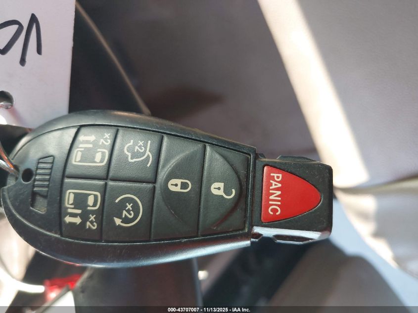 2015 Chrysler Town & Country Touring-L VIN: 2C4RC1CG6FR540013 Lot: 43707007