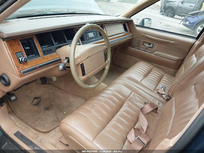 1994 Lincoln Town Car Executive VIN: 1LNLM81W6RY649993 Lot: 43707065