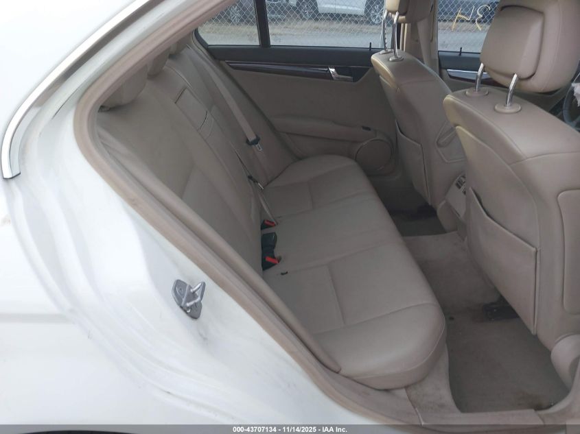 2009 Mercedes-Benz C 300 Luxury 4Matic/Sport 4Matic VIN: WDDGF81X99R067380 Lot: 43707134