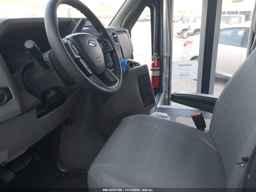 2026 Ford E-450 Cutaway VIN: 1FDFE4FN1TDD23584 Lot: 43707189