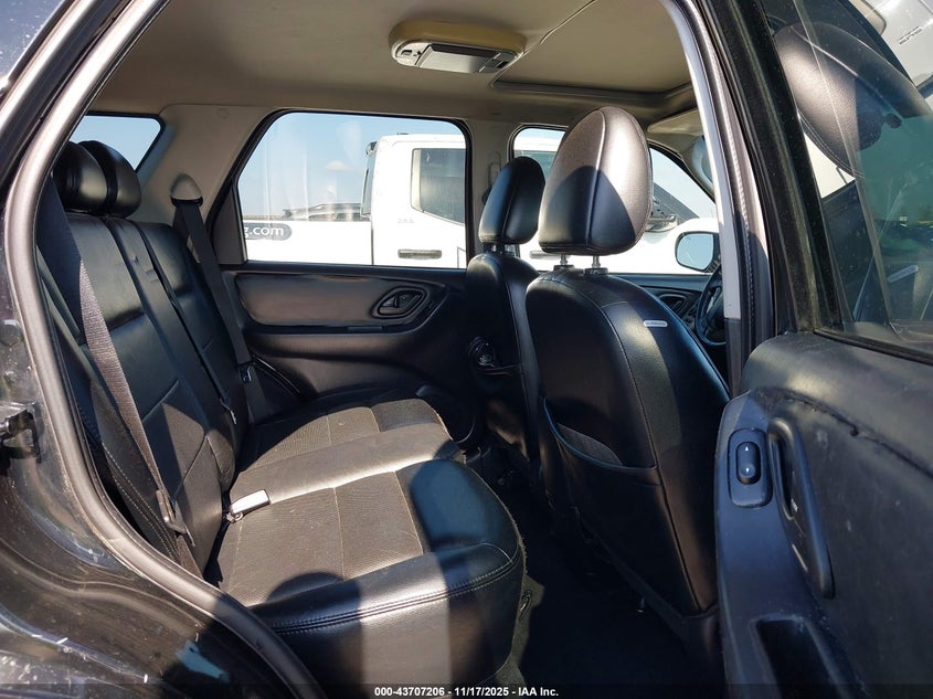 2005 Ford Escape Limited VIN: 1FMCU04145KB62368 Lot: 43707206