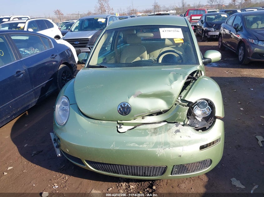 2009 Volkswagen New Beetle 2.5L VIN: 3VWPW31C79M501580 Lot: 43707256