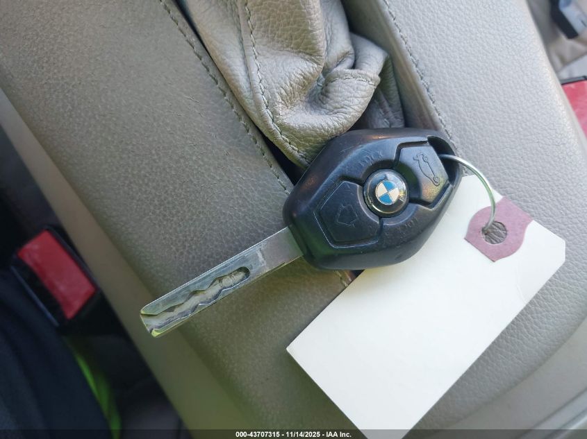 2005 BMW Z4 2.5I VIN: 4USBT33535LR70546 Lot: 43707315