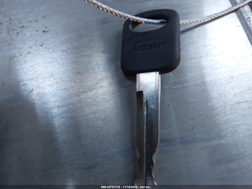 1996 Ford Bronco U100 VIN: 1FMEU15N6TLA98339 Lot: 43707318