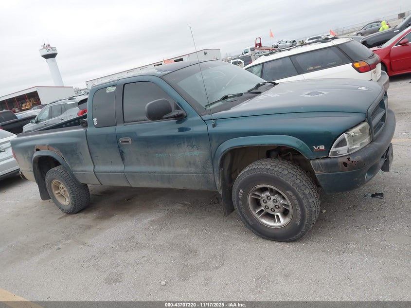 1998 Dodge Dakota Slt/Sport VIN: 1B7GG22Y7WS657951 Lot: 43707320