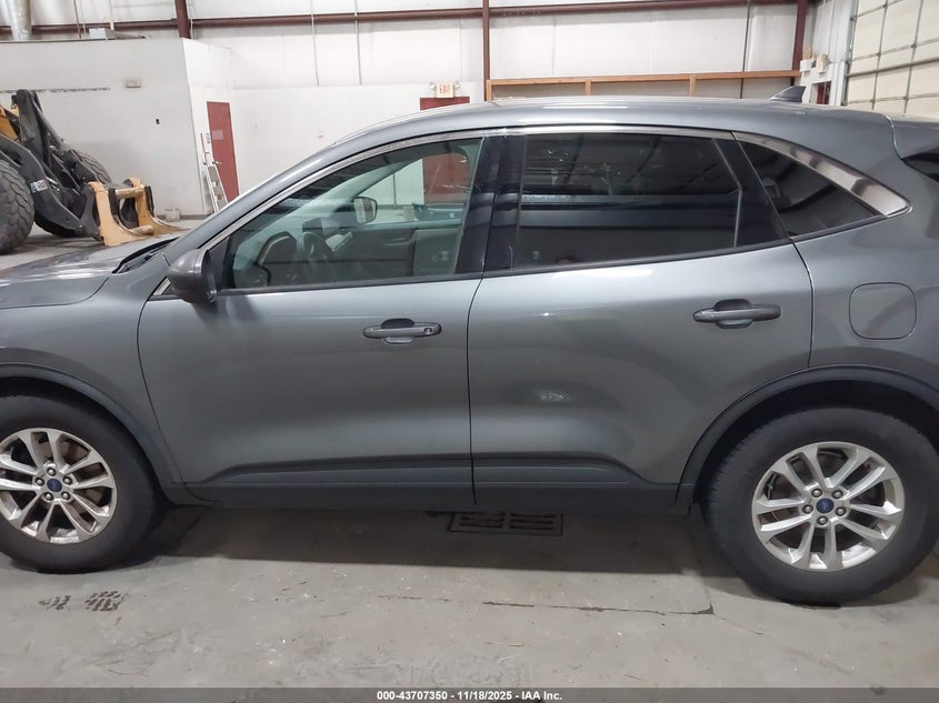 2022 Ford Escape Se VIN: 1FMCU9G62NUA45114 Lot: 43707350